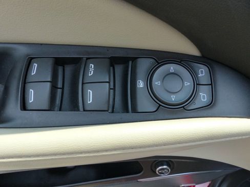 Used 2021 Buick Enclave Essence w/ Sound and Sites Package image 19