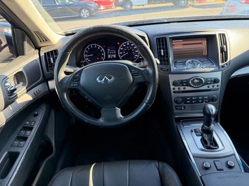 Used 2012 INFINITI G37 x Sedan w/ Premium Pkg image 18