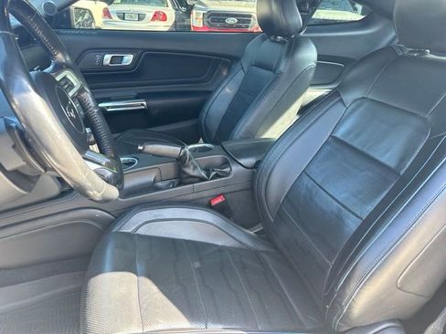 Used 2022 Ford Mustang GT Premium w/ Equipment Group 401A RWD image 6