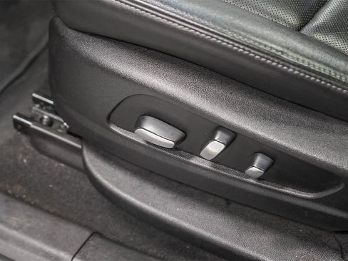 Used 2020 Cadillac XT6 Premium Luxury image 23