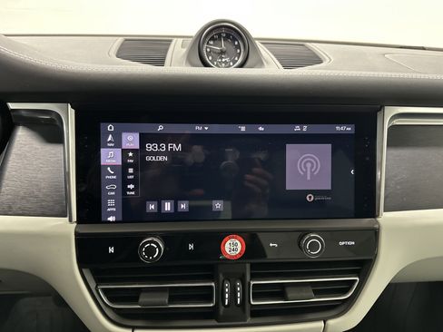 Used 2023 Porsche Macan GTS image 24