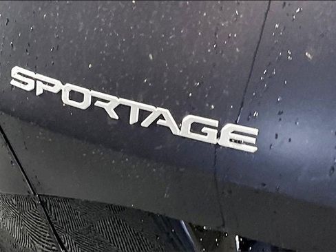 New 2026 Kia Sportage SX image 10