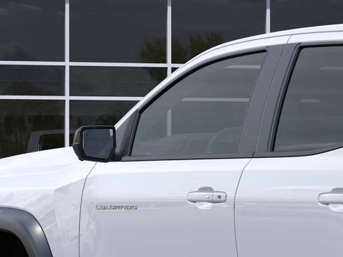 New 2026 Chevrolet Colorado ZR2 w/ Technology Package AWD/4WD image 12