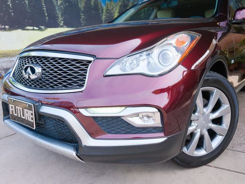 Used 2016 INFINITI QX50 2WD w/ Premium Package image 8