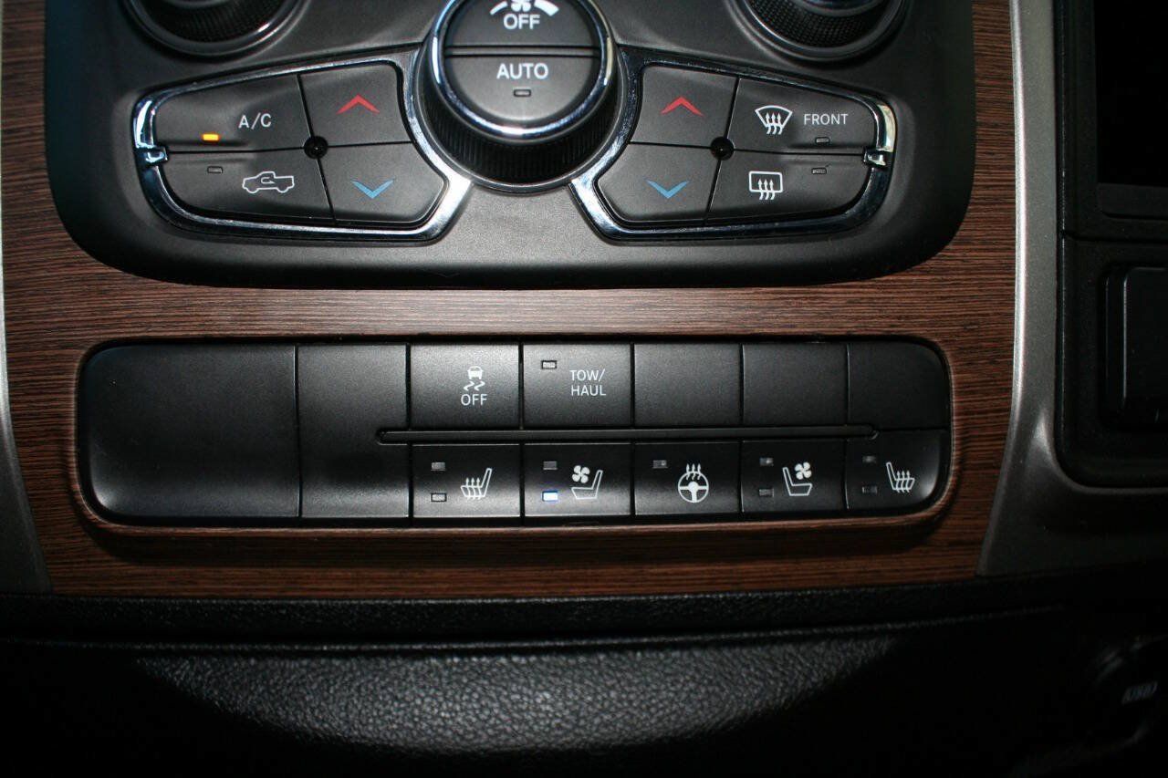 Used 2017 RAM 1500 Laramie AWD/4WD image 22