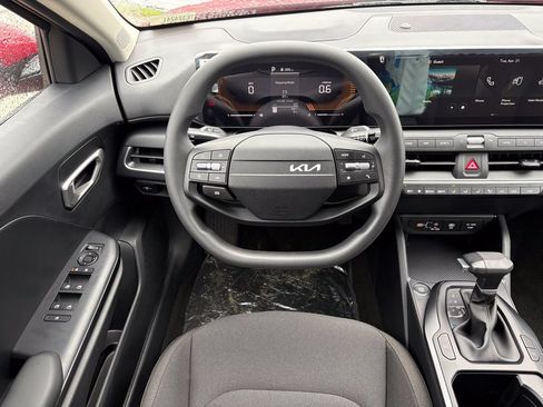 New 2026 Kia K4 FWD image 15