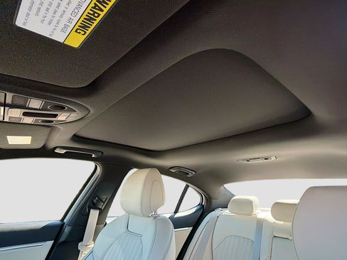 Used 2024 Genesis G70 2.5T w/ Sport Prestige Package image 25