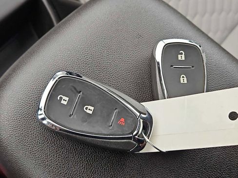 Used 2020 Chevrolet Equinox LT w/ LPO, Floor Liner Package image 48