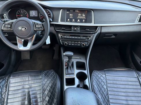 Used 2020 Kia Optima LX image 12