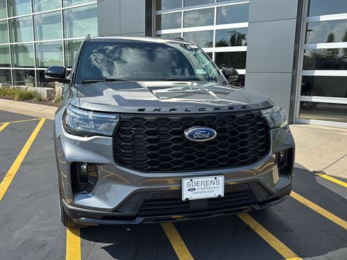Used 2026 Ford Explorer ST-Line AWD/4WD image 4