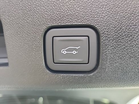 New 2026 Chevrolet Traverse Z71 w/ Driver Confidence Package image 13