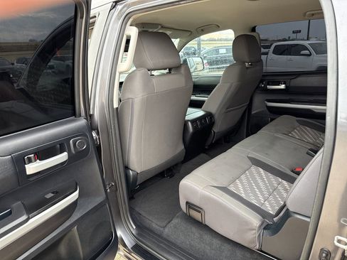 Used 2018 Toyota Tundra SR5 image 8