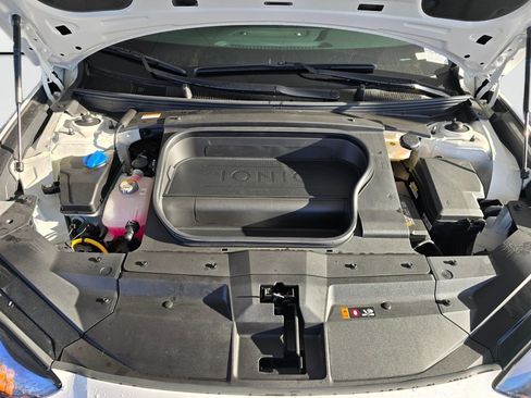 New 2024 Hyundai Ioniq 6 SEL AWD/4WD image 12