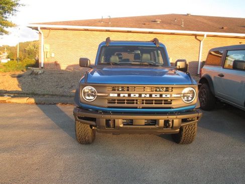 New 2024 Ford Bronco Black Diamond image 2