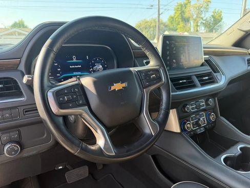 Used 2024 Chevrolet Suburban Premier RWD image 11