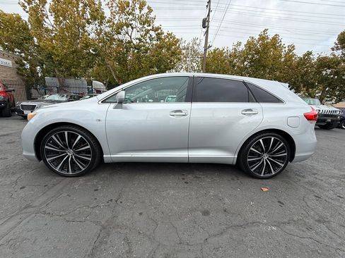Used 2009 Toyota Venza image 8