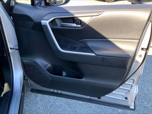 Used 2024 Toyota RAV4 XLE image 21