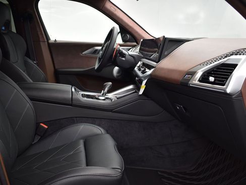 Used 2026 BMW XM Label Red image 21