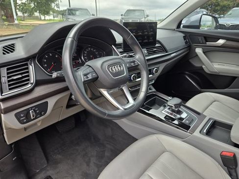 Used 2022 Audi Q5 2.0T Premium w/ Convenience Package AWD/4WD image 14