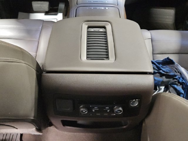 Used 2019 GMC Yukon XL Denali w/ Open Road Package AWD/4WD image 15