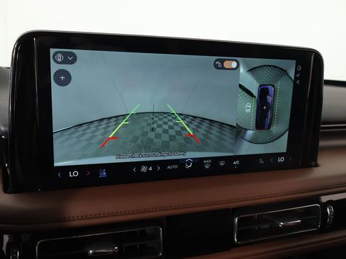 Used 2025 Lincoln Aviator Reserve w/ Equipment Group 201A AWD/4WD image 6