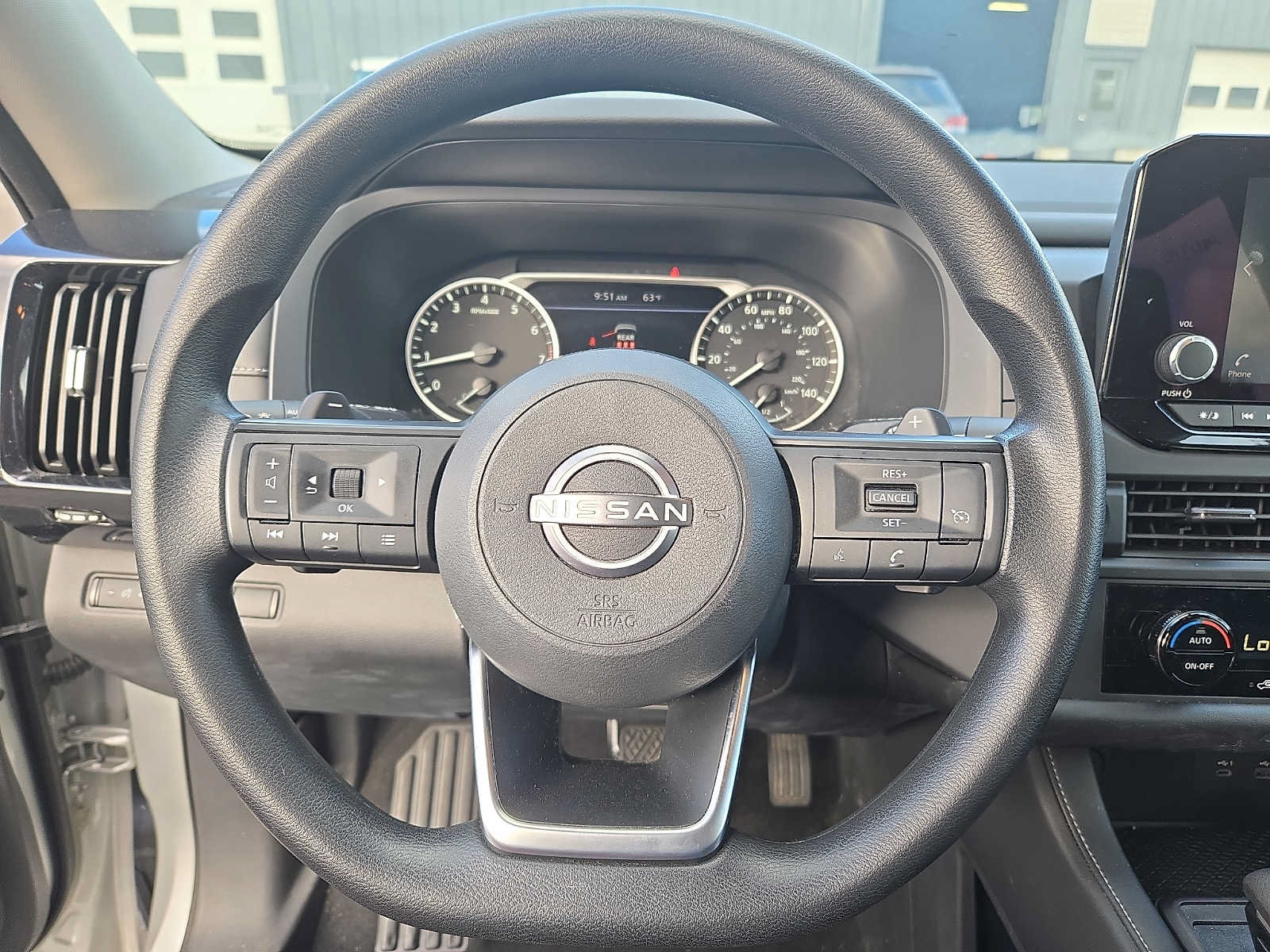 Used 2024 Nissan Pathfinder S AWD/4WD image 17