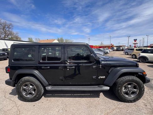 Used 2019 Jeep Wrangler Unlimited Sport AWD/4WD image 22