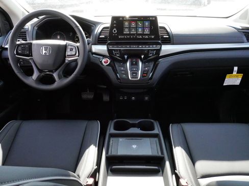 Certified 2026 Honda Odyssey Touring image 10