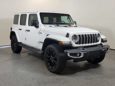 Used 2025 Jeep Wrangler Unlimited Sahara w/ Safety Group AWD/4WD image 1