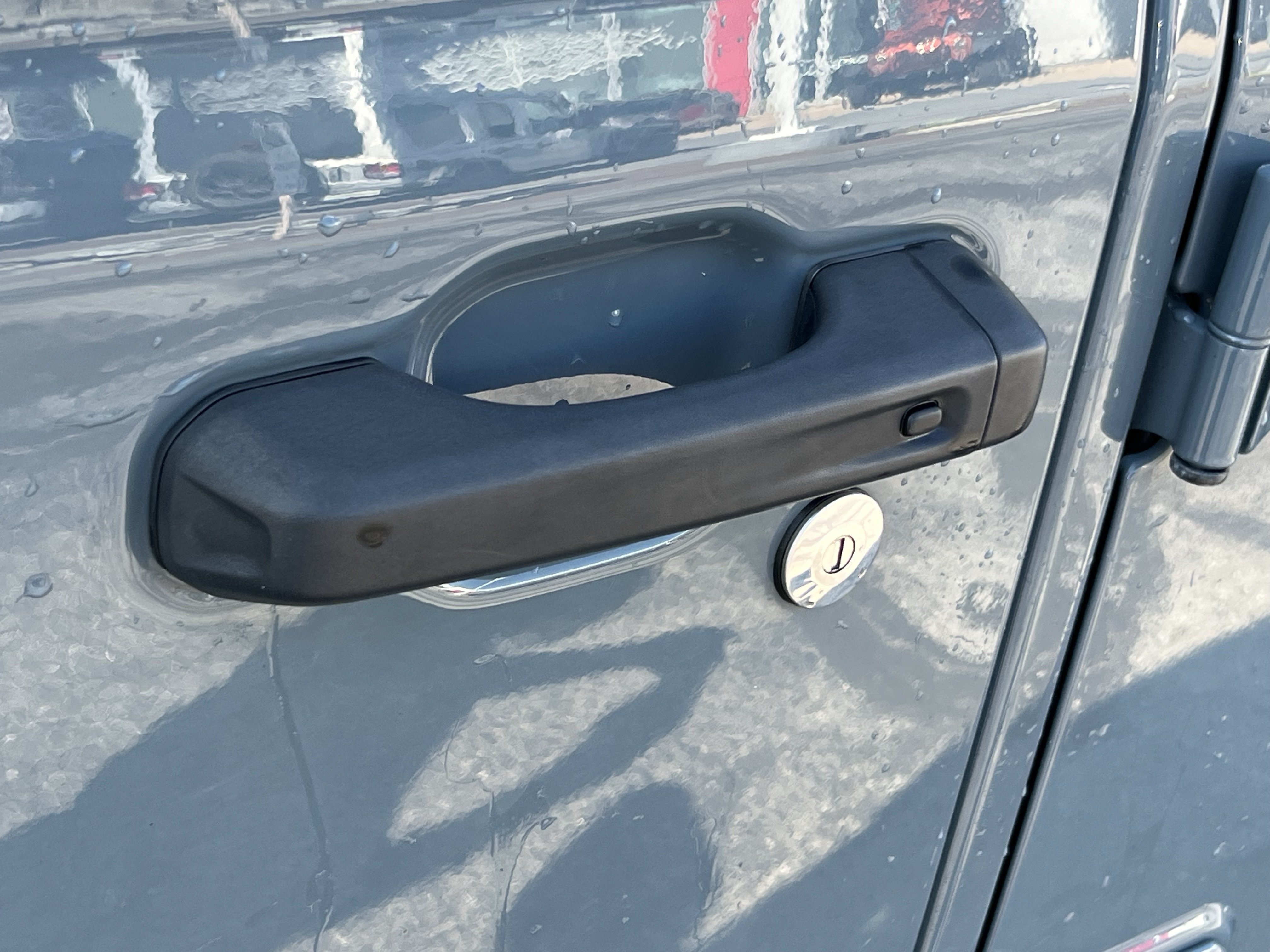 Used 2024 Jeep Wrangler Unlimited AWD/4WD image 13