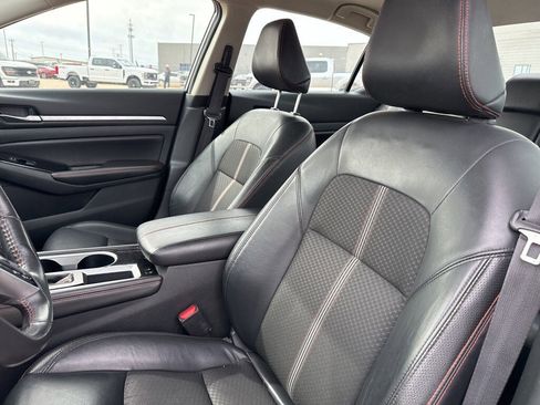 Used 2024 Nissan Altima 2.5 SR image 8