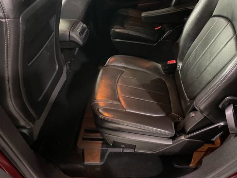 Used 2015 GMC Acadia Denali image 21