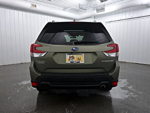 Used 2021 Subaru Forester Limited image 30