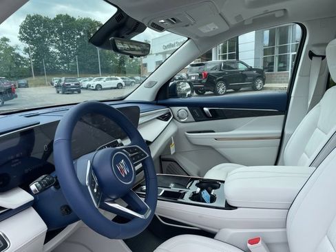 New 2026 Buick Enclave Avenir w/ LPO, Floor Liner Package image 13