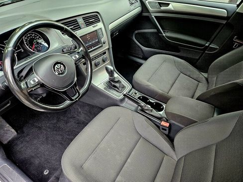 Used 2016 Volkswagen Golf S FWD image 18