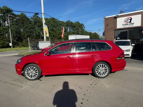 Used 2011 Volkswagen Jetta S FWD image 2