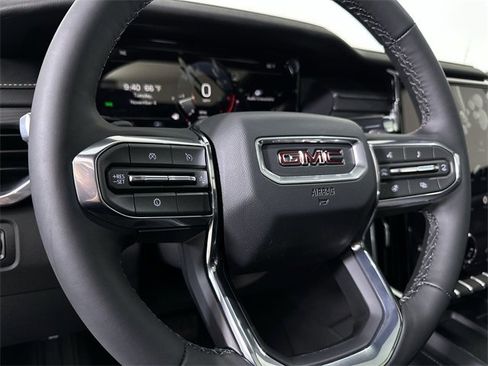 New 2026 GMC Acadia Elevation image 11