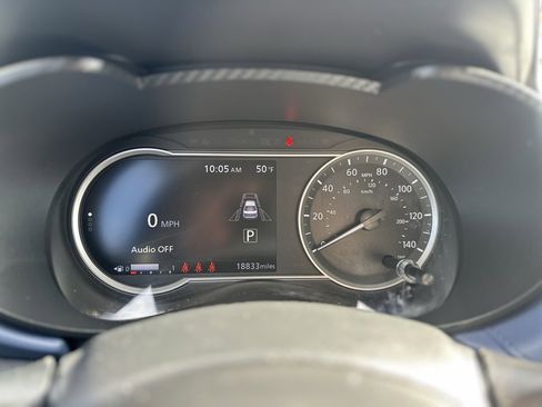 Used 2024 Nissan Versa SV w/ Trunk Package image 14