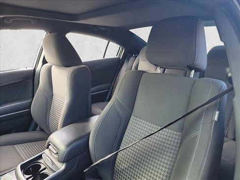 Used 2018 Dodge Charger GT image 13