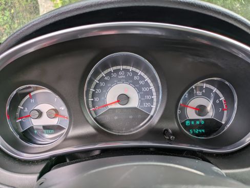 Used 2011 Chrysler 200 Limited image 24