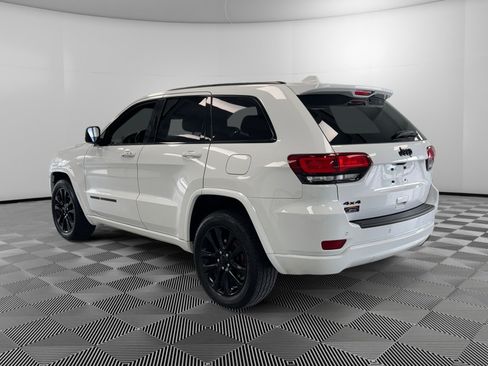 Used 2020 Jeep Grand Cherokee Altitude AWD/4WD image 6