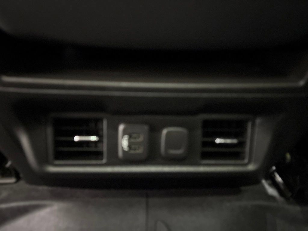 Used 2020 Chevrolet Silverado 1500 LT w/ All-Star Edition AWD/4WD image 33
