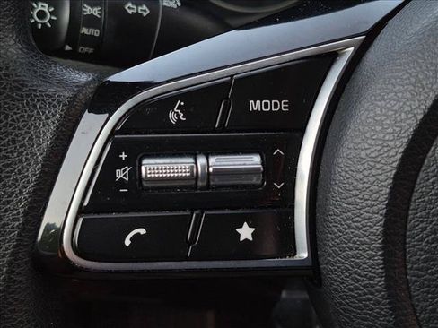 Used 2023 Kia Forte LXS FWD image 13