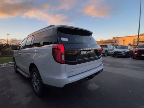 New 2025 Ford Expedition Active image 6