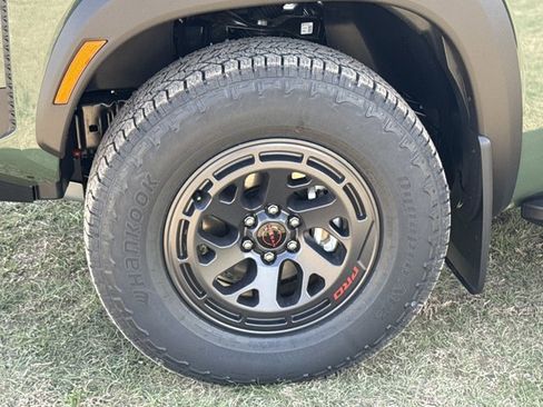New 2026 Nissan Frontier PRO-4X w/ Pro Premium Package AWD/4WD image 11