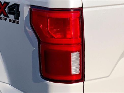Used 2018 Ford F150 Lariat w/ Equipment Group 502A Luxury AWD/4WD image 29