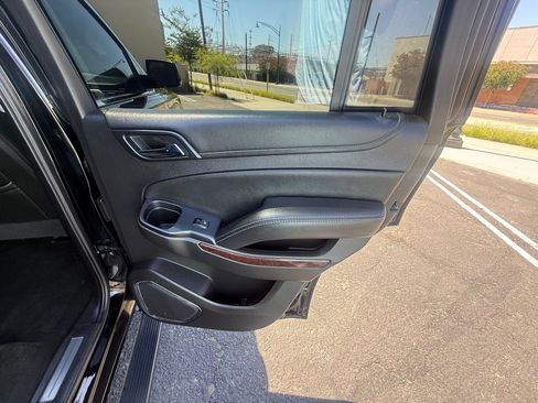 Used 2017 GMC Yukon SLT RWD image 20