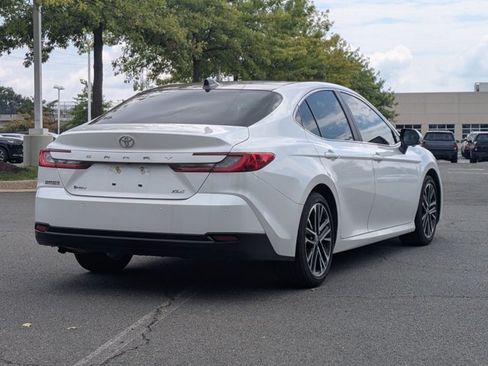 Used 2025 Toyota Camry XLE w/ Premium Plus Package FWD image 5