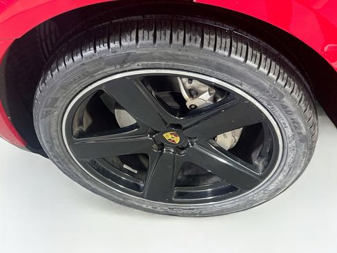 Used 2018 Porsche Macan S image 32