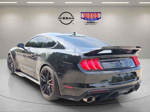 Used 2020 Ford Mustang Shelby GT500 w/ Technology Package RWD image 4